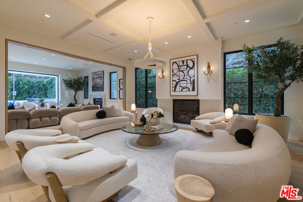 Properties 3 415 N Cliffwood Avenue