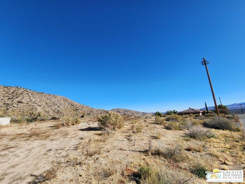 54260 Pinon Drive