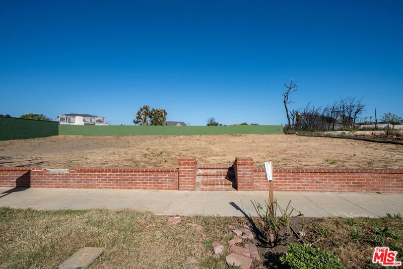 746 Alma Real Drive