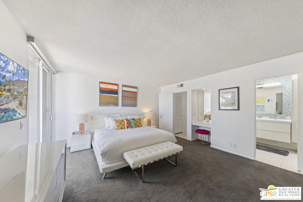 Palm Springs, California 92264, United States, 2 Bedrooms Bedrooms, ,2 BathroomsBathrooms,Residential,Pending,218338