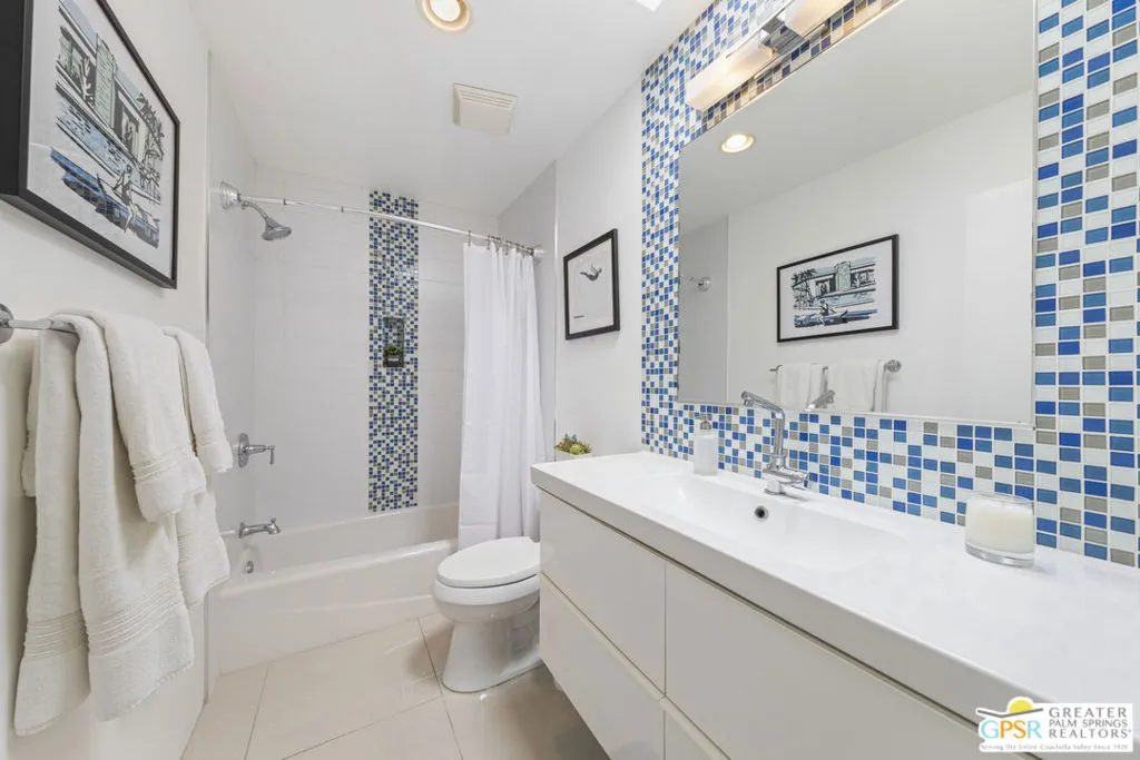 Palm Springs, California 92264, United States, 2 Bedrooms Bedrooms, ,2 BathroomsBathrooms,Residential,Pending,218338