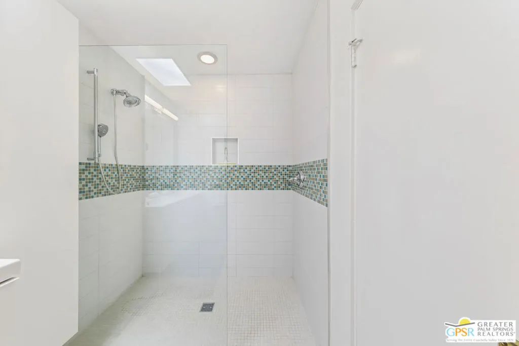 Palm Springs, California 92264, United States, 2 Bedrooms Bedrooms, ,2 BathroomsBathrooms,Residential,Pending,218338