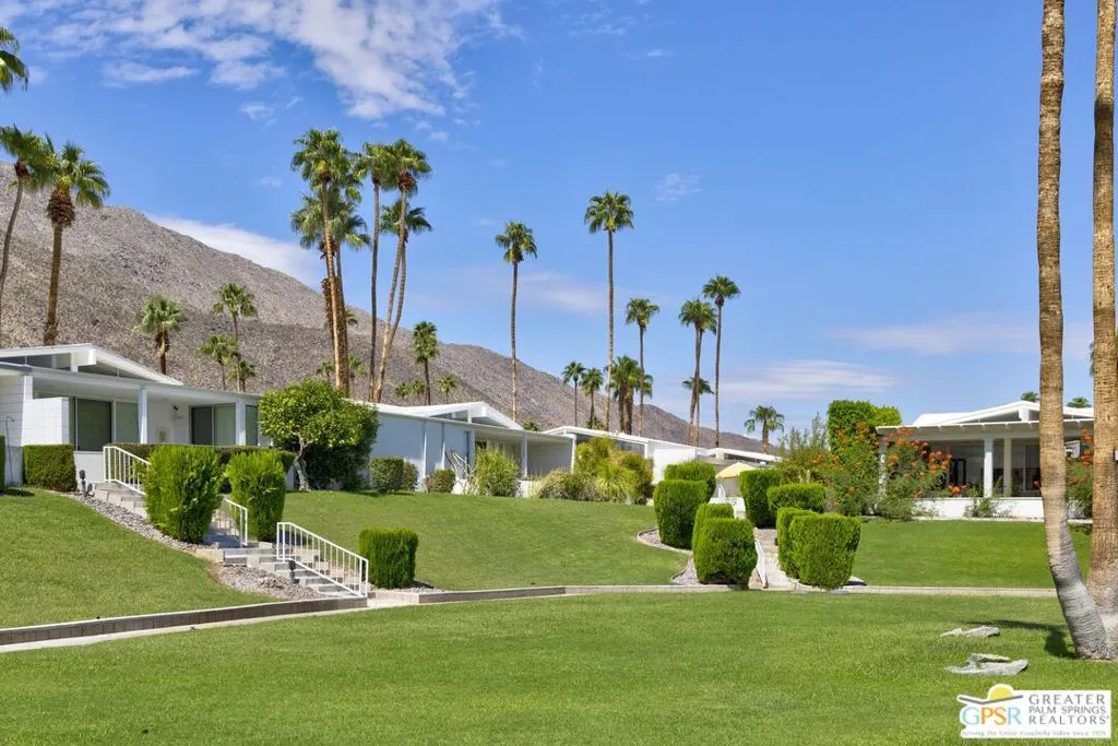 Palm Springs, California 92264, United States, 2 Bedrooms Bedrooms, ,2 BathroomsBathrooms,Residential,Pending,218338