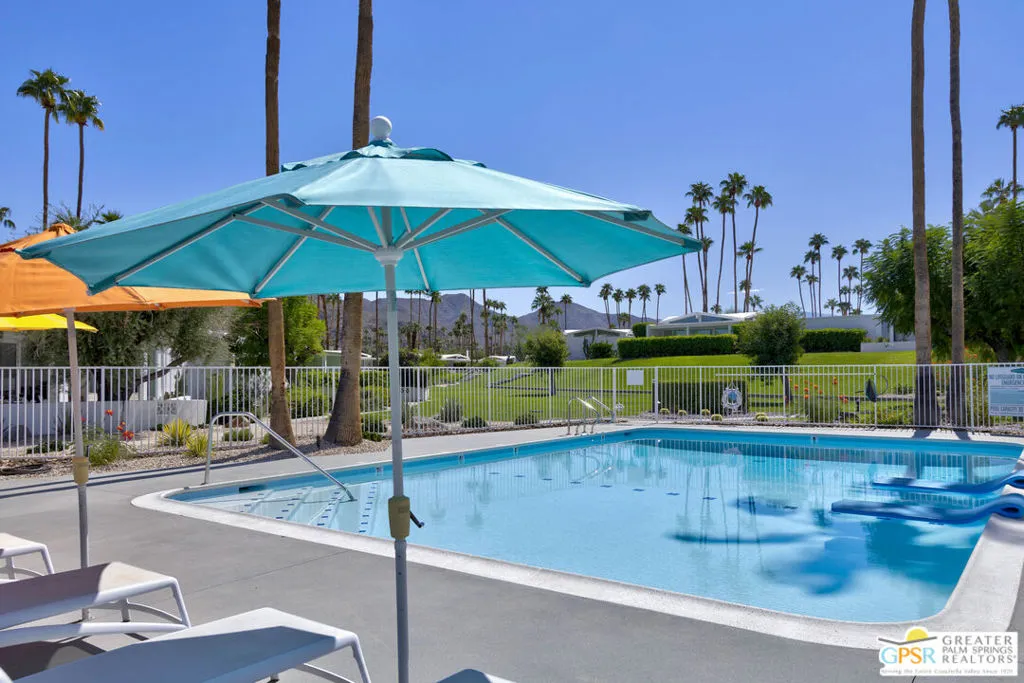 Palm Springs, California 92264, United States, 2 Bedrooms Bedrooms, ,2 BathroomsBathrooms,Residential,Pending,218338