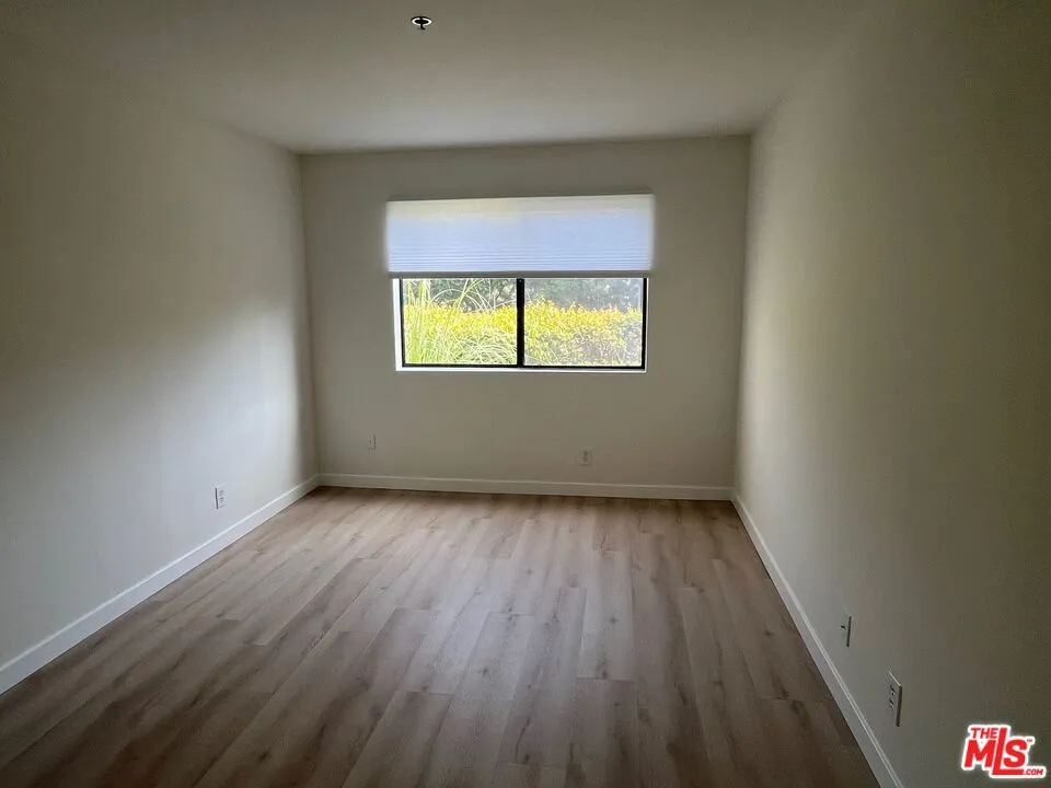 Pacific Palisades, California 90272, United States, 1 Bedroom Bedrooms, ,1 BathroomBathrooms,Residential,Active,214546