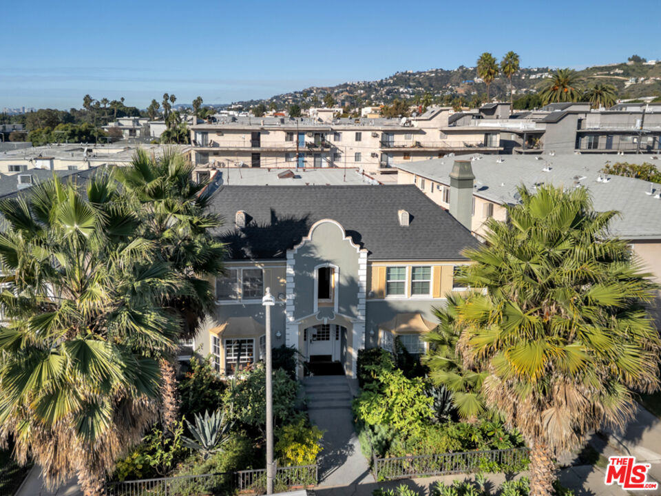 1331 N Alta Vista Boulevard