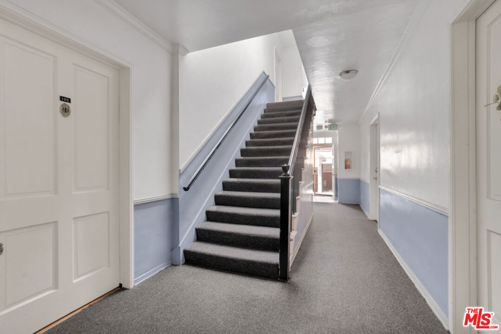 1331 N Alta Vista Boulevard