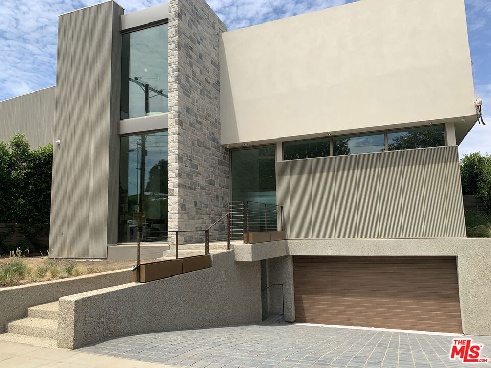 333 N Mount Holyoke Avenue