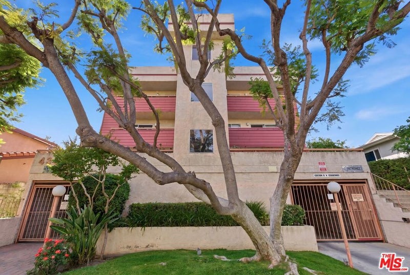 4303 Cedros Avenue