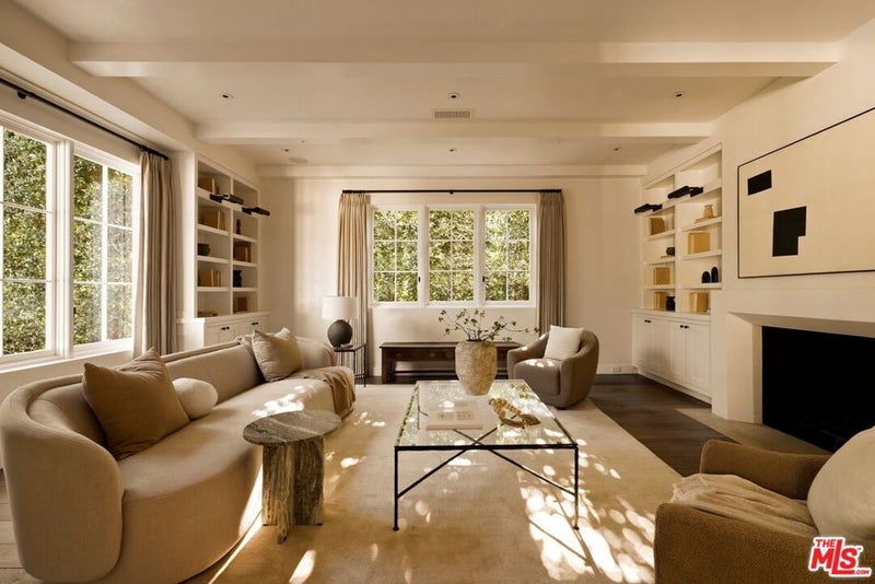 1319 Amalfi Drive