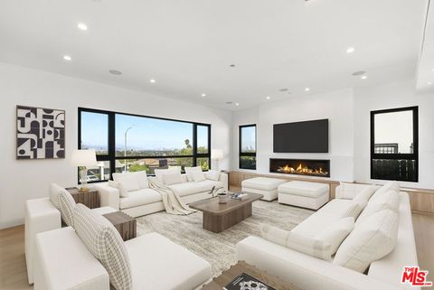 5280 Sanchez Drive Los Angeles CA 90008