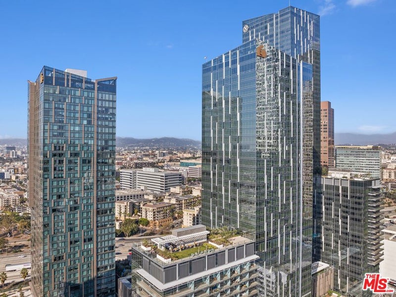 877 Francisco Street 1119