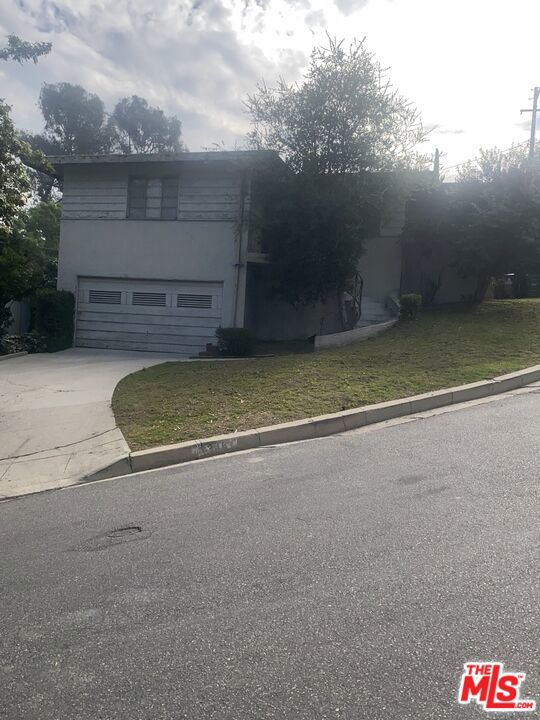 3348 Bennett Drive