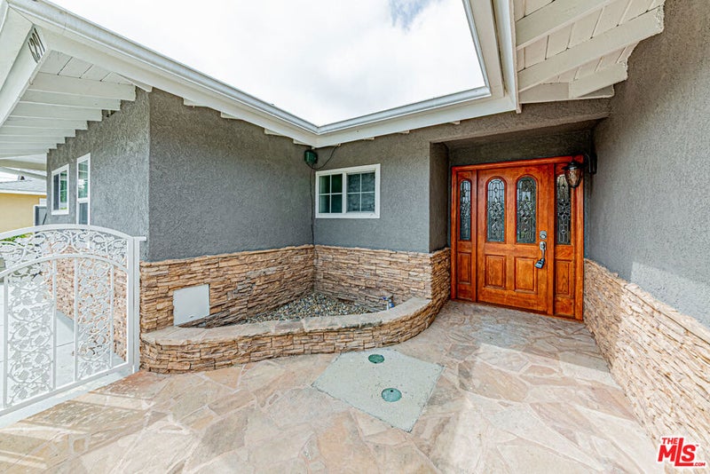 6291 San Ramon Way