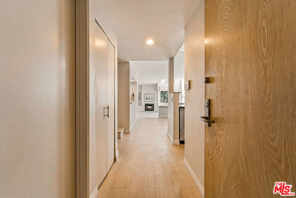 1617 S Beverly Glen Boulevard 204