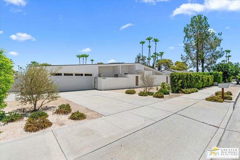 2260 N Aurora Drive