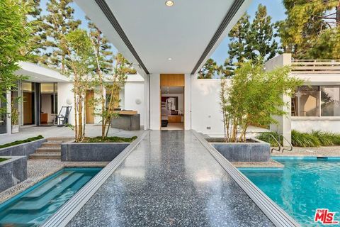 1163 Calle Vista Drive Beverly Hills CA 90210