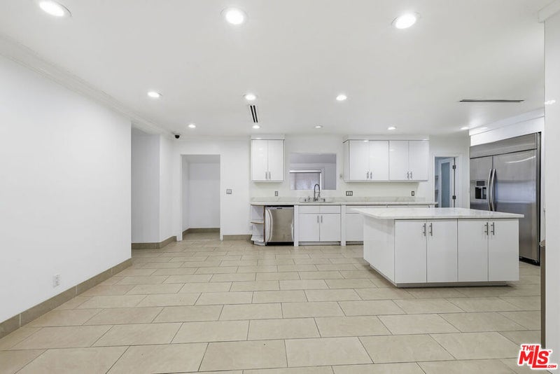 14755 Valleyheart Drive