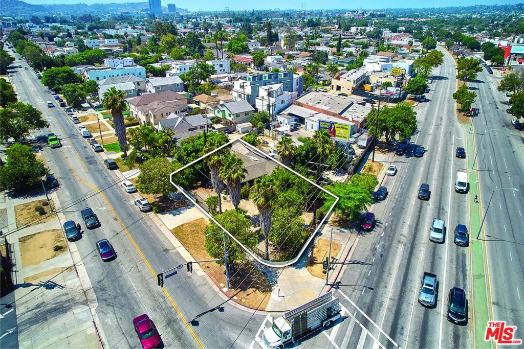 5506 Venice Boulevard