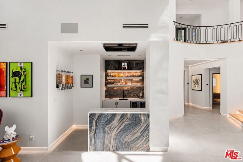 4965 Avenida Oriente