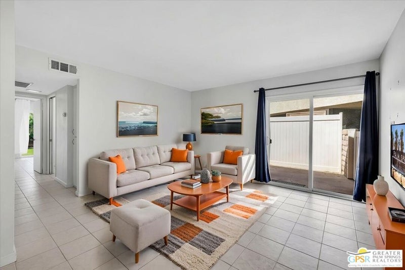 1241 Sunflower Circle South