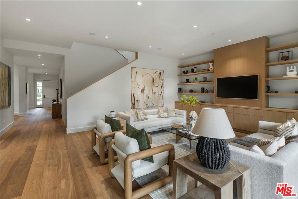 541 S Westgate Avenue