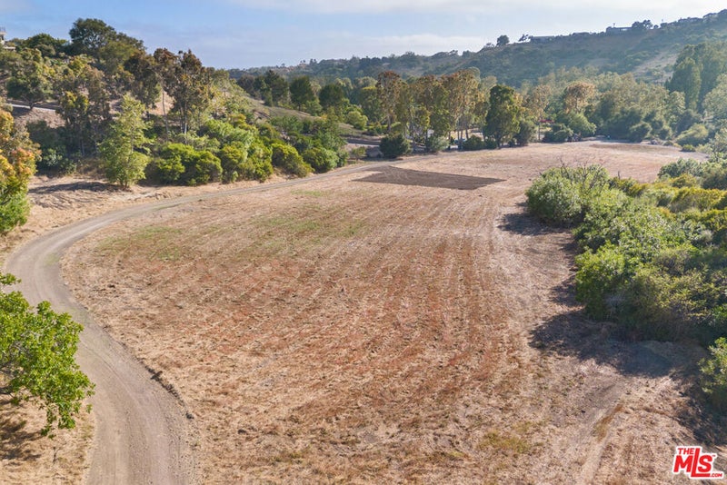 5737 Bonsall Drive