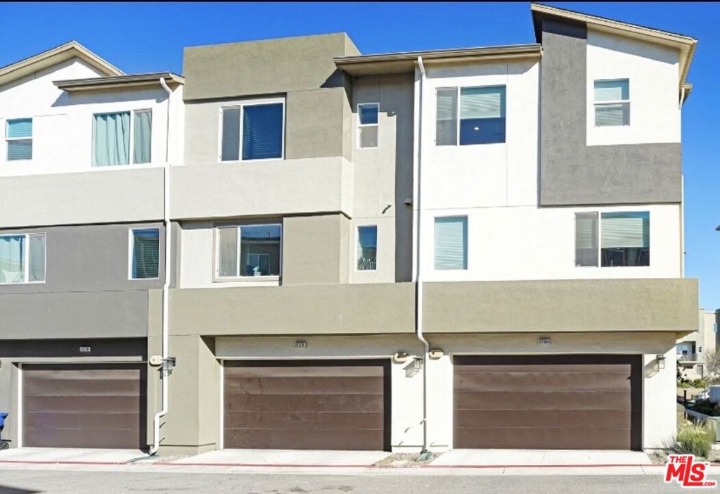 27566 Manzanita Way