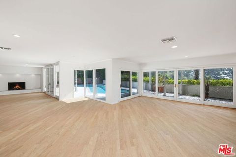 1700 Rising Glen Road Los Angeles CA 90069