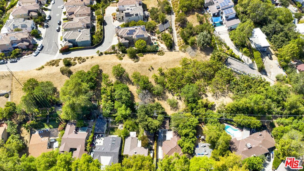 1 Oak Hill Ave