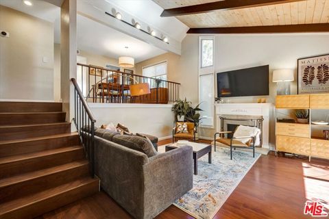 11732 Moorpark Street J Studio City CA 91604