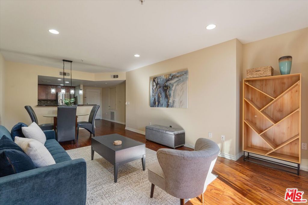 7100 Alvern Street 317