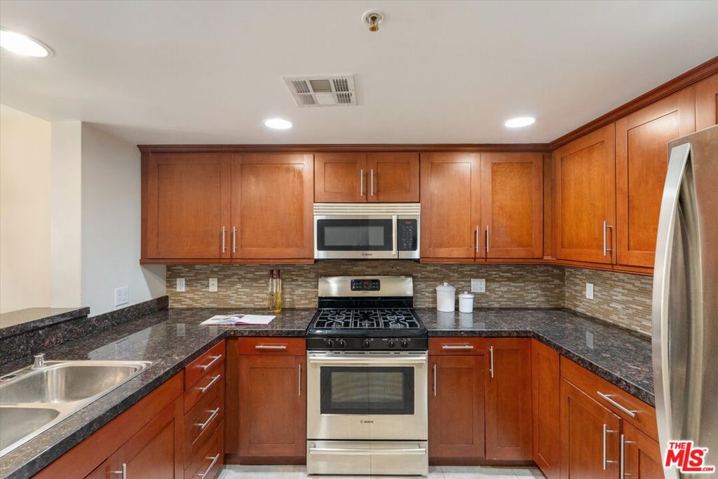 7100 Alvern Street 317