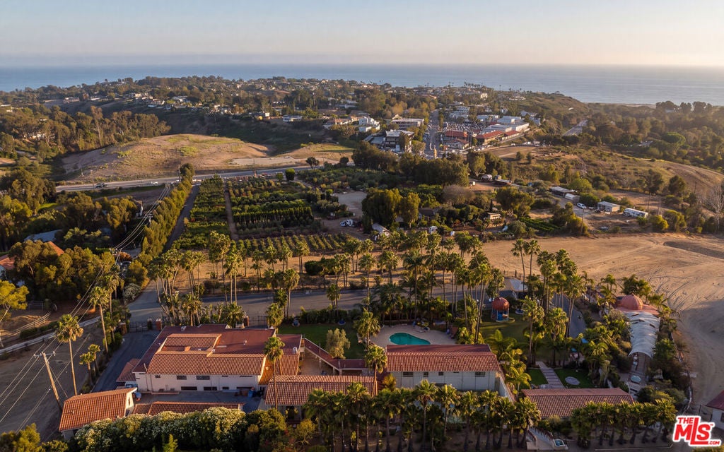 29081 Pacific Coast Highway