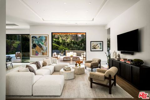 17335 Tramonto Drive Pacific Palisades CA 90272