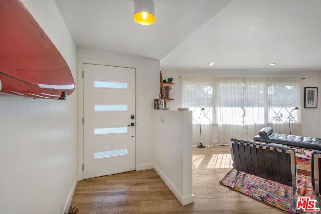 5519 Shenandoah Avenue