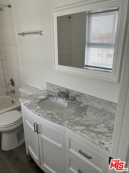 4800 August Street 11