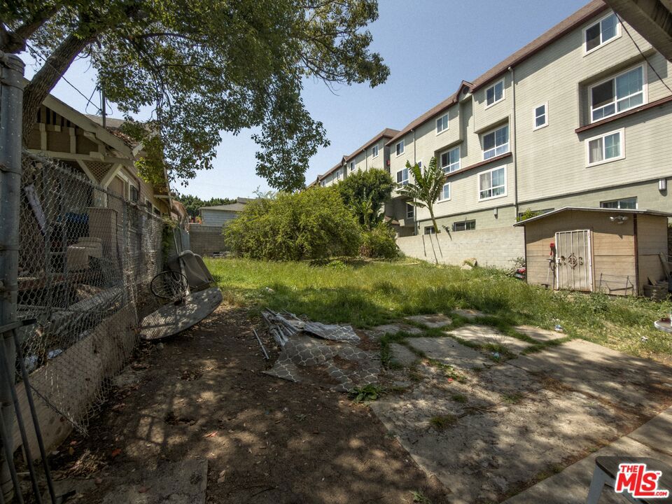427 N Bixel Street