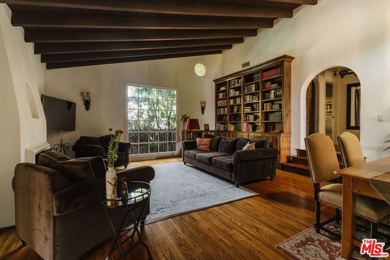 6812 Treasure Trail