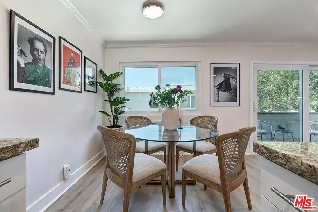 Los Angeles, California 90064, United States, 1 Bedroom Bedrooms, ,1 BathroomBathrooms,Residential,Active,178607