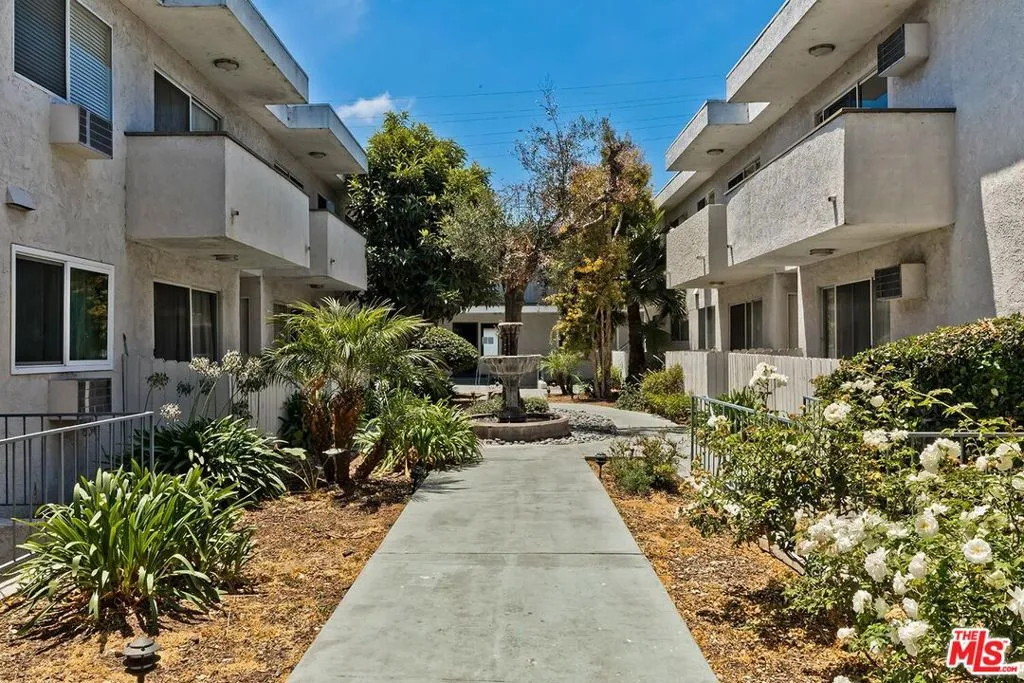 Los Angeles, California 90064, United States, 1 Bedroom Bedrooms, ,1 BathroomBathrooms,Residential,Active,178607