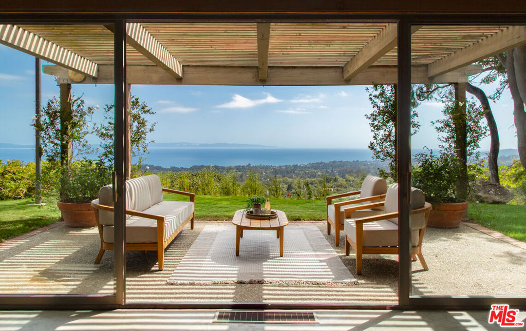 2200 Bella Vista Drive
