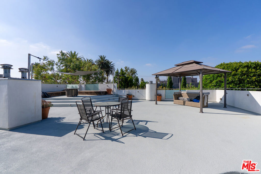 801 Westbourne Drive