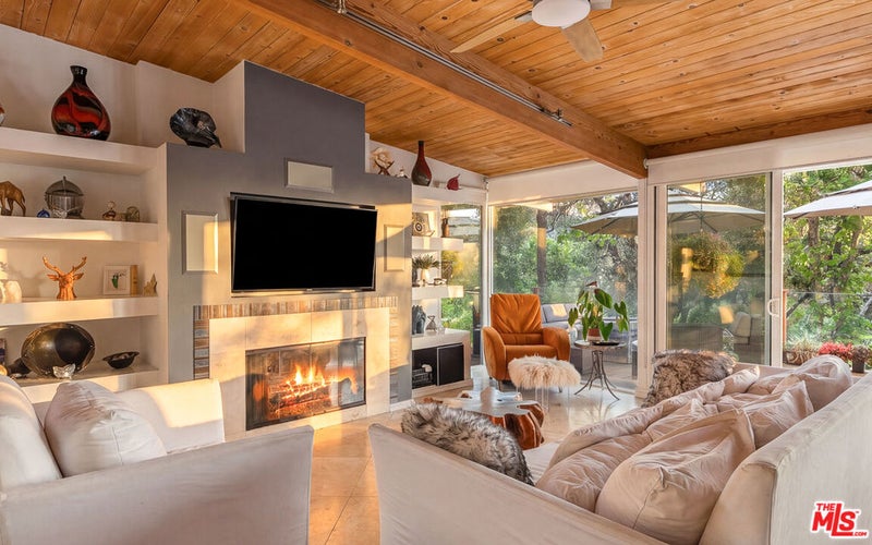 679 Wonder View Drive