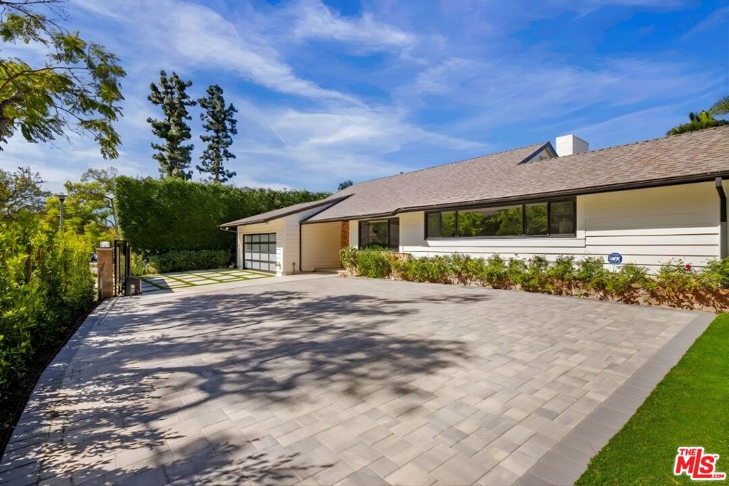 1413 Allenford Avenue