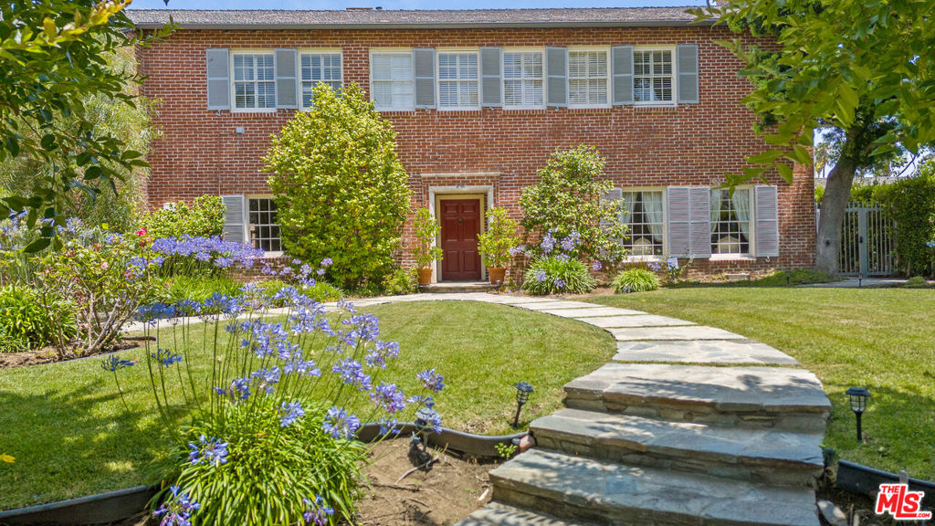 Properties 3 248 S Hudson Avenue