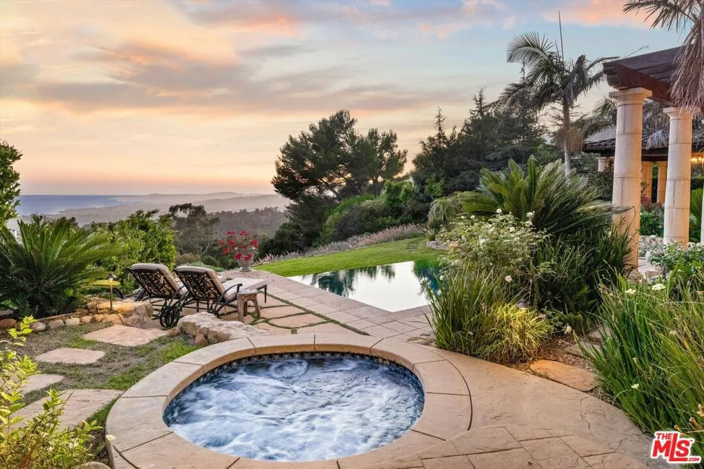 Santa Barbara, California 93108, United States, 4 Bedrooms Bedrooms, ,6 BathroomsBathrooms,Residential,Active,140752