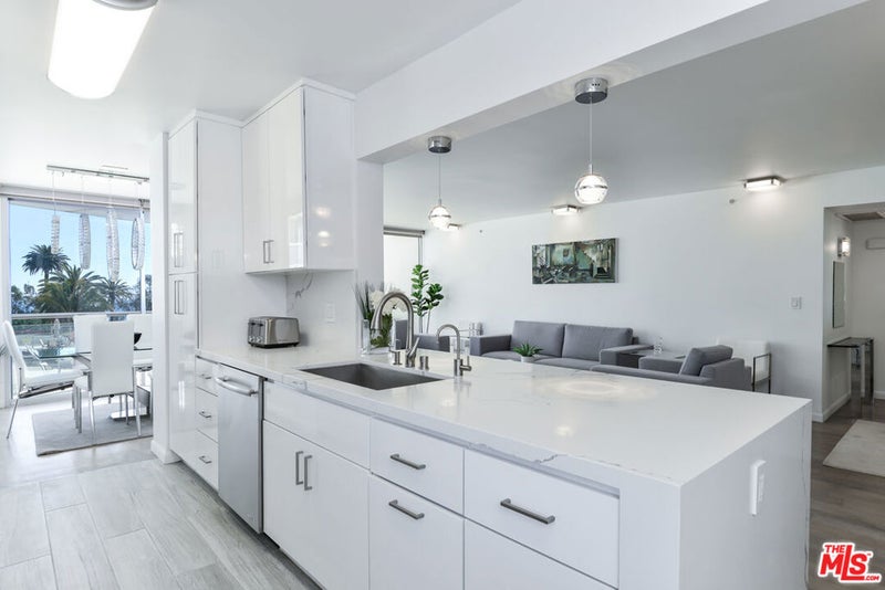 201 Ocean Avenue 404P