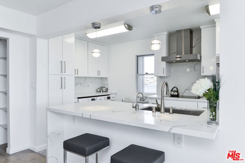 201 Ocean Avenue 404P