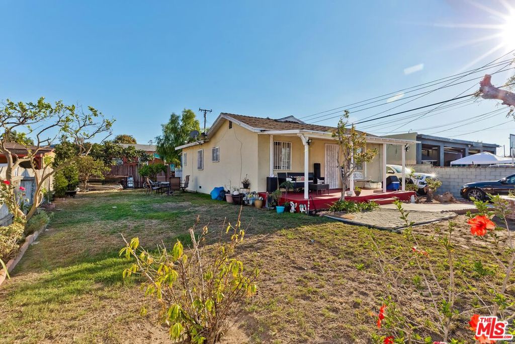 3934 W 106th Street